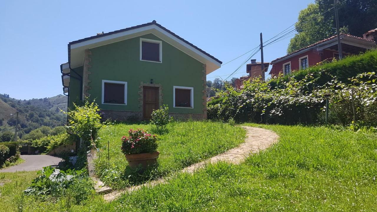 Apartamentos La Guertina Onís Buitenkant foto